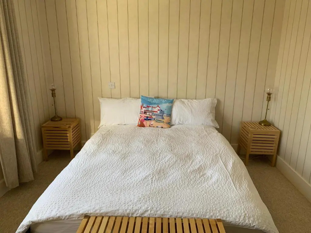 Picaroons - Friendly Bed & Breakfast Quiet with ample off-street parking