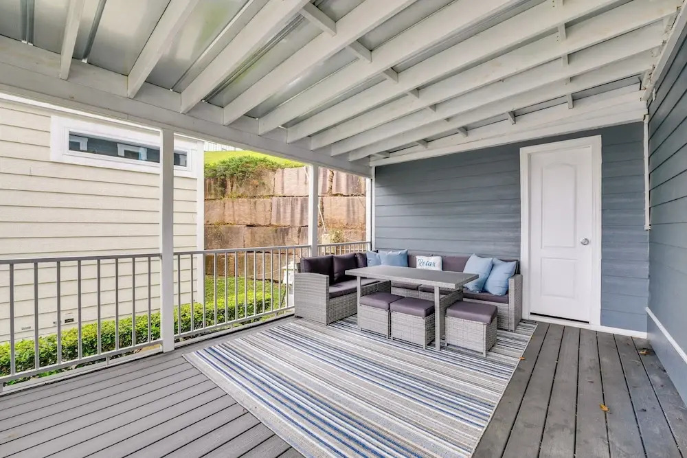 Lake Norman Getaway w/ Pool Access + Kayaking!