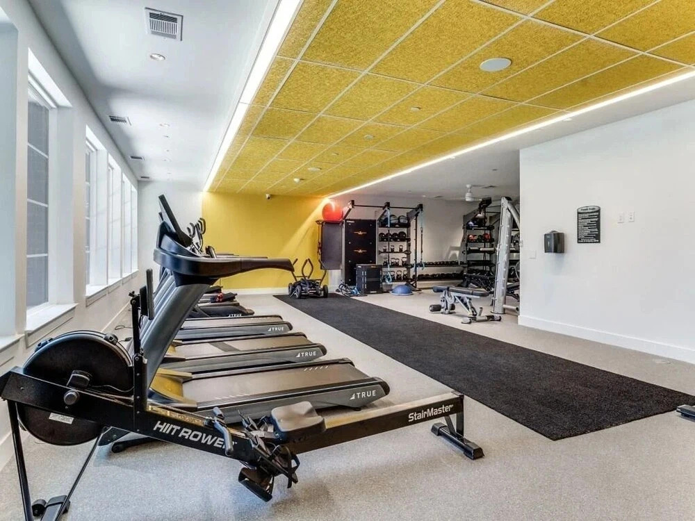 Landing Apartments near Baylor-Meadows