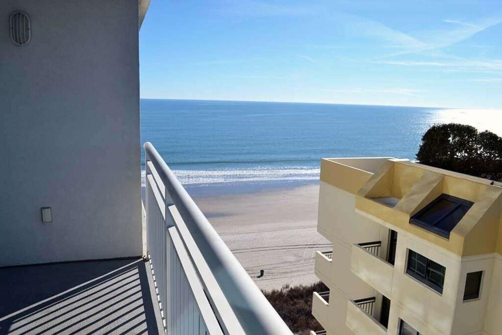 Seaside Resort by Capital Vacations