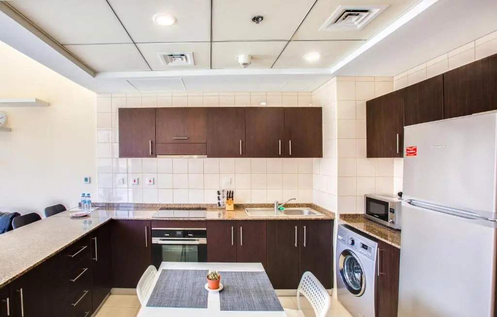 Amazing Marina Canal View 1BD in Bay Central