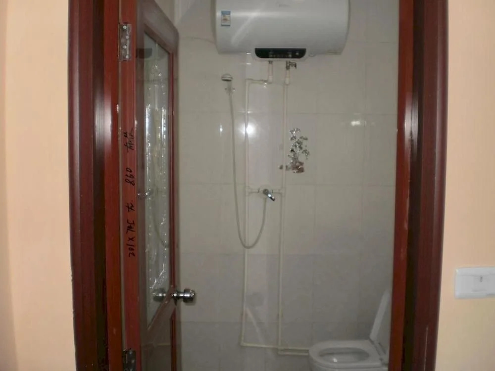 Huayi Youth Hostel