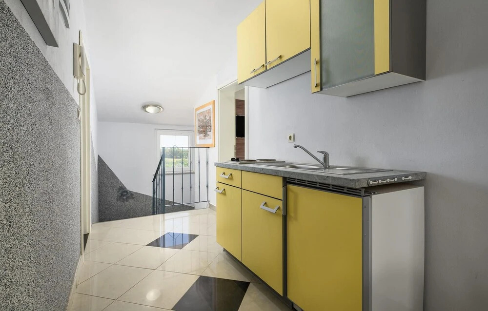 Nice Home In Valtursko Polje With Sauna