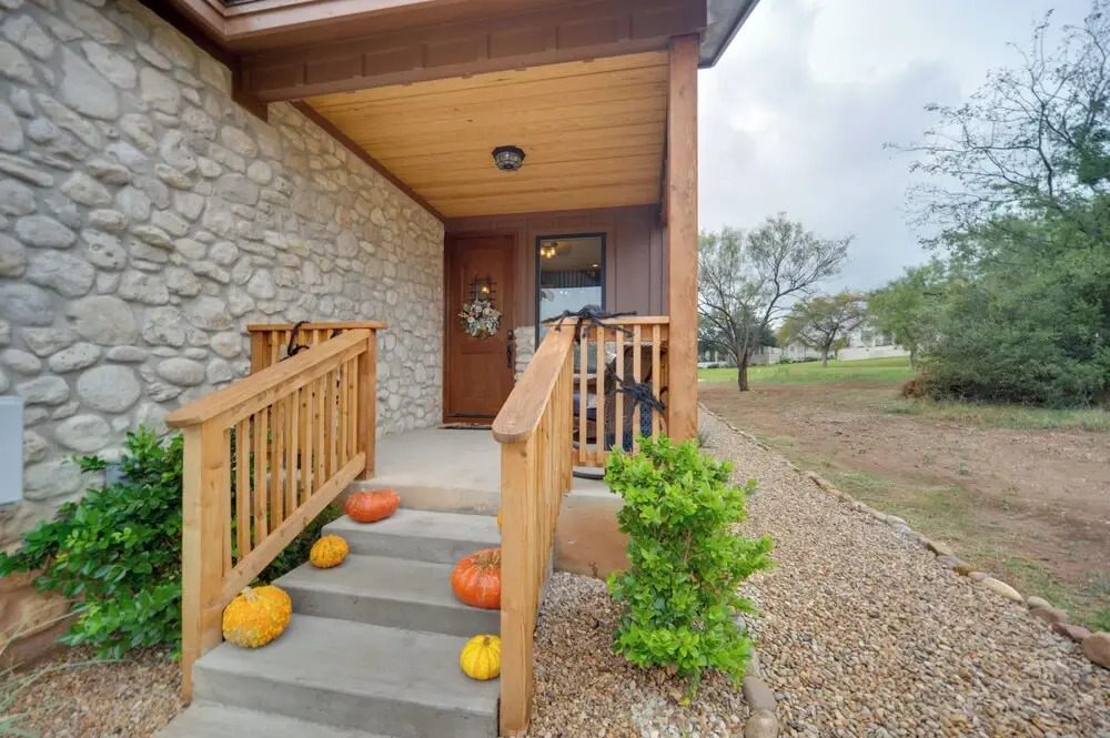 Horseshoe Bay Resort Home ~ 6 Mi to Lake Lbj!