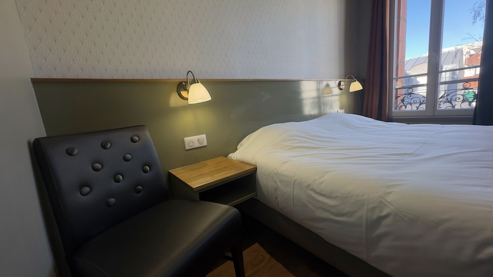 Alma Hotel