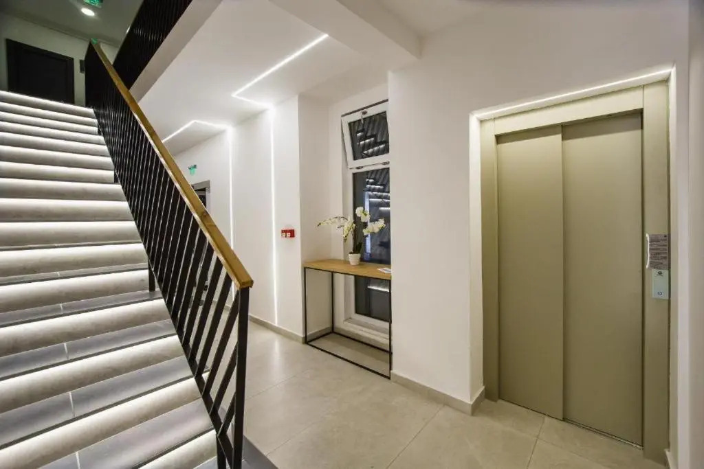 Josephine Apartment