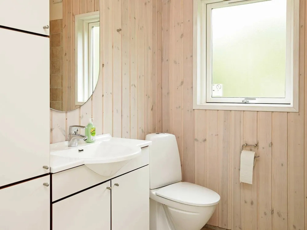 Serene Holiday Home in Saeby With Whirlpool