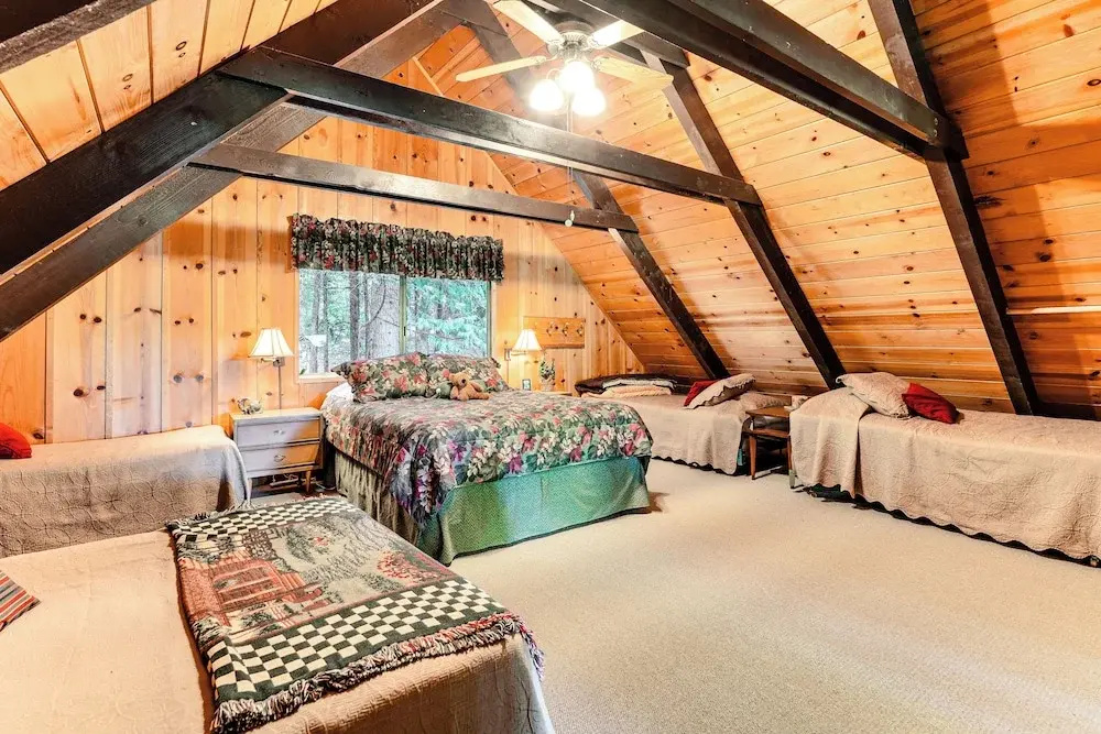 Beach Access, Furnished Deck & Grill: Arnold Cabin