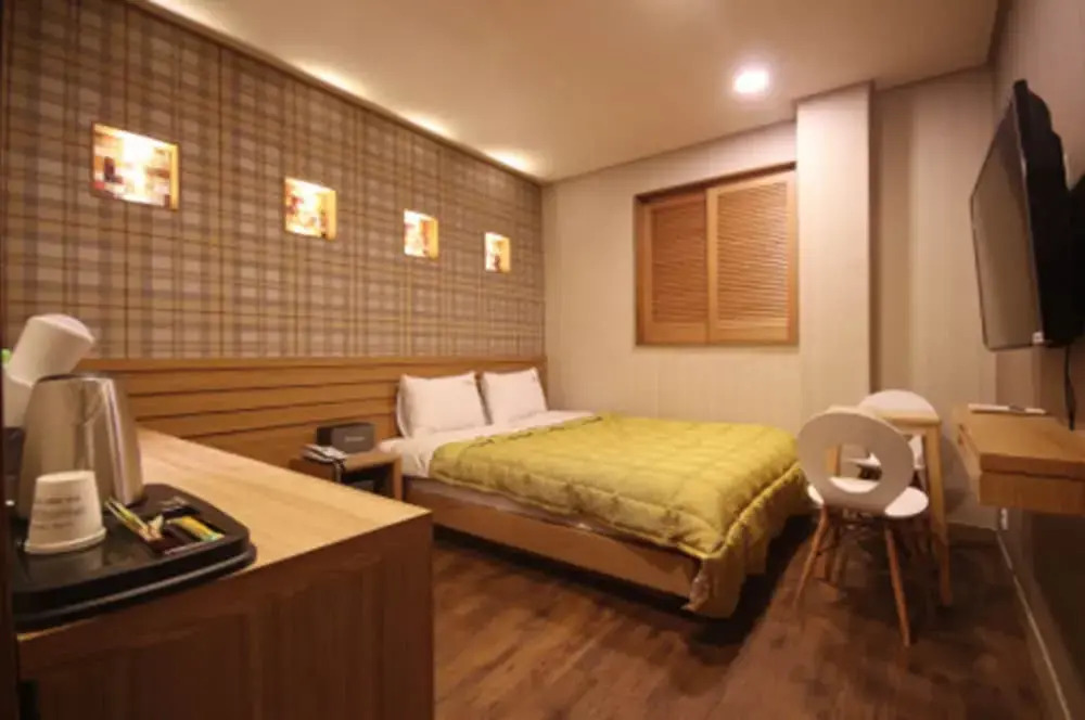 Geoje H Motel