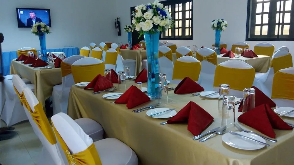 Suru Express Hotel GRA