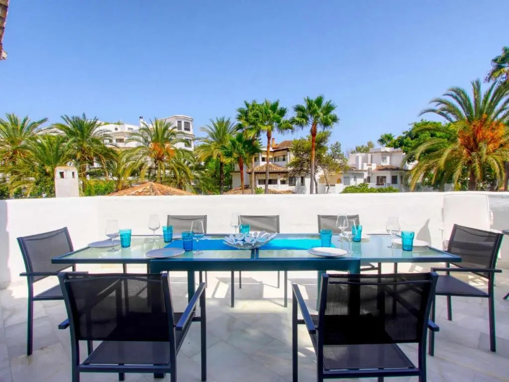 1093 modern beach apartment , huge terrace , bbq