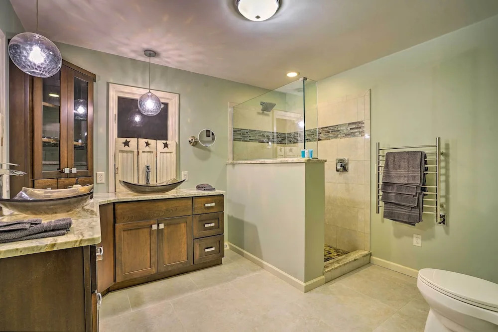 Spacious Oneida Retreat w/ Game Room
