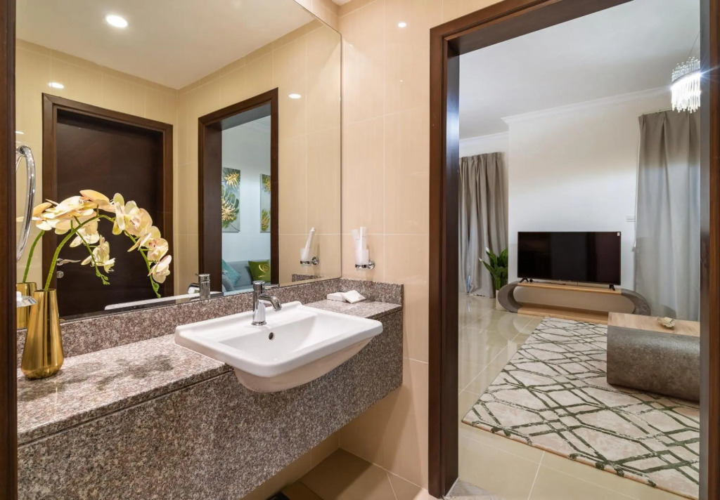Luxury 3bd Apt Palm Jumeirah Pool, Parking, Gym