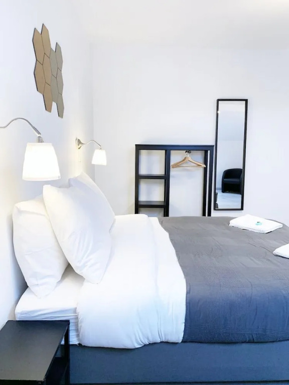 The Hive Rooms