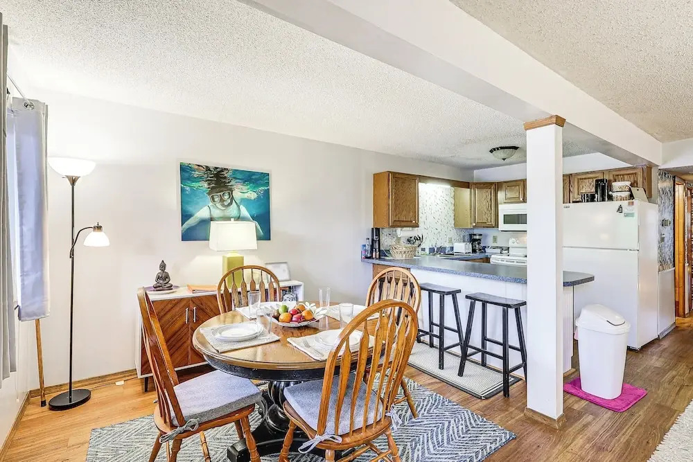 Unwind Poolside, Walk to Sand! Ocean City Condo