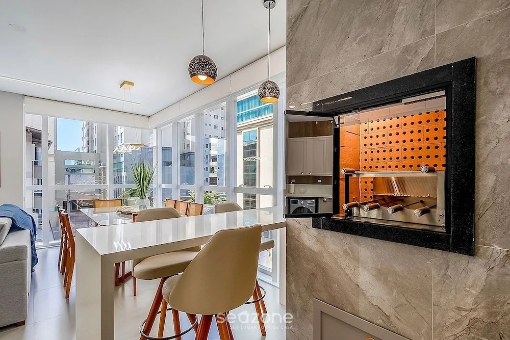 Modern 3BR apt Near the Beach Ema0201