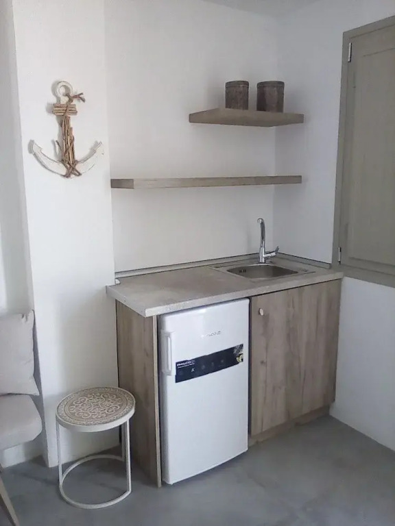 Aerenia Luxury Suites