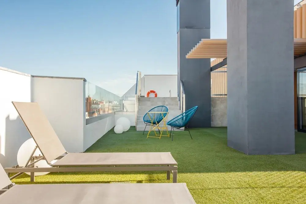 Java - 3 Bedroom and Shared Pool in Almagro