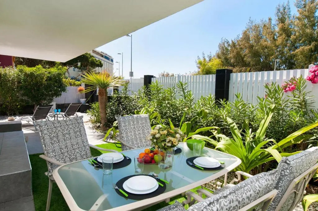 Beach House with private pool in San Agustín ET2 by VillaGranCanaria