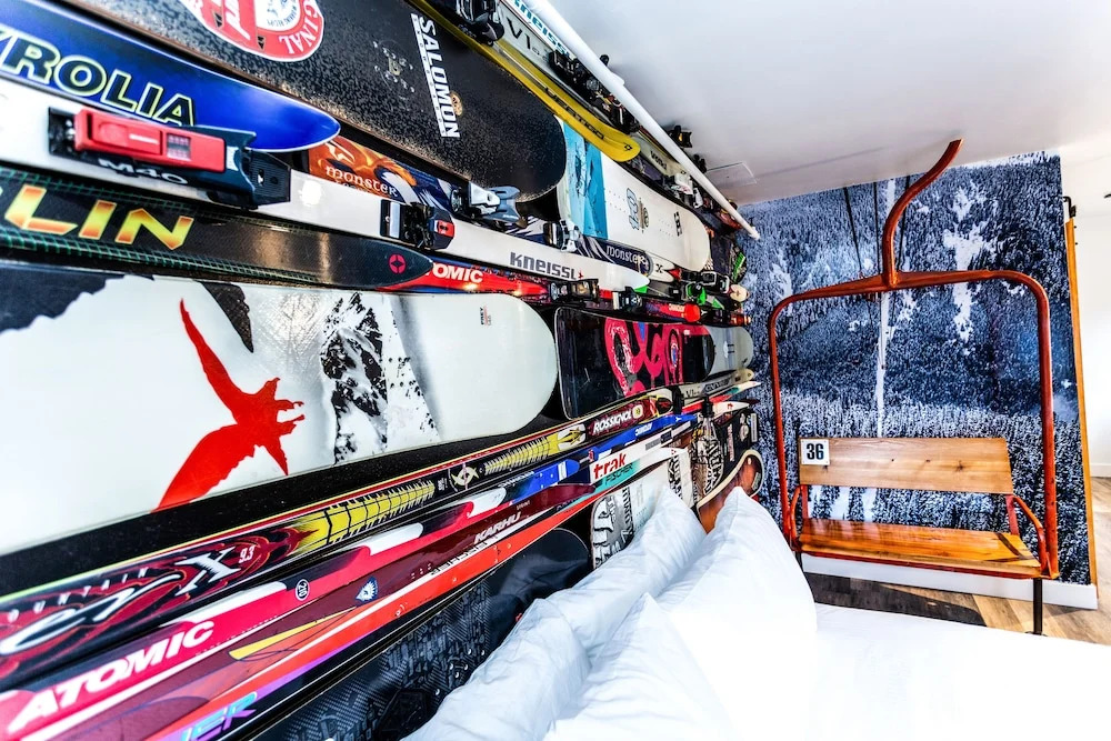 Crash Hotel Squamish