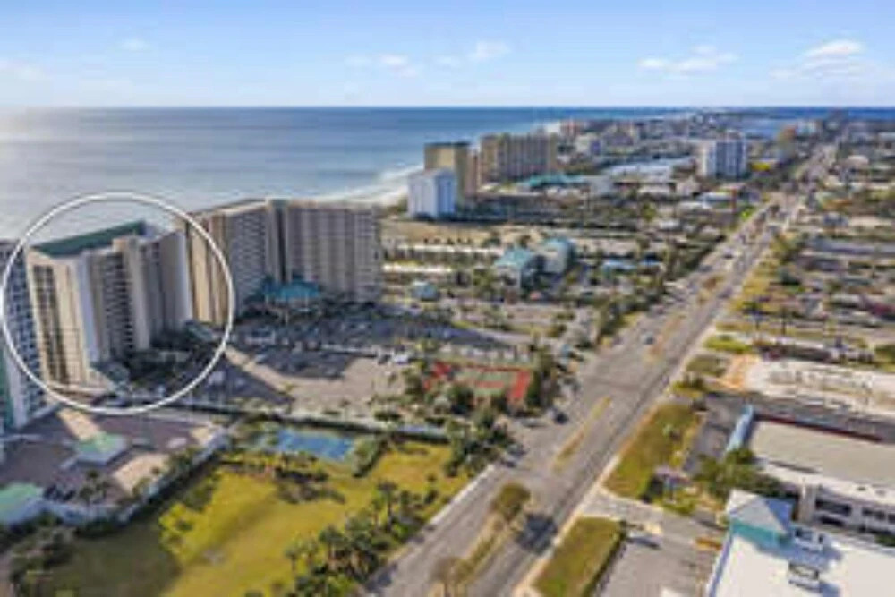 Emerald Towers 605 by Five Star Properties