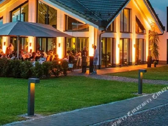 BURGHOF - DAS HOTEL