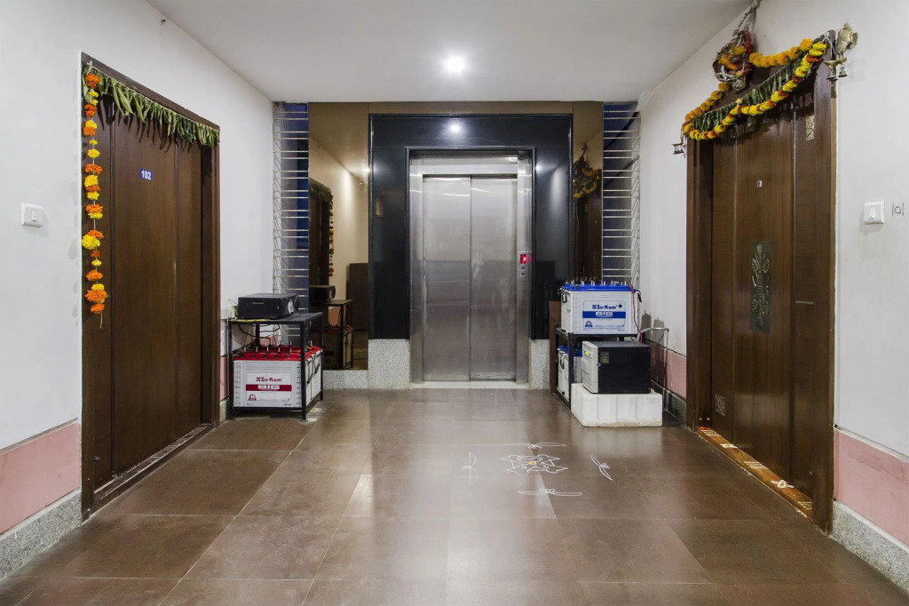 Hotel Vajra Vihar by OYO Rooms