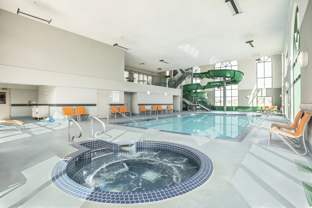 Holiday Inn Express & Suites Medicine Hat by IHG