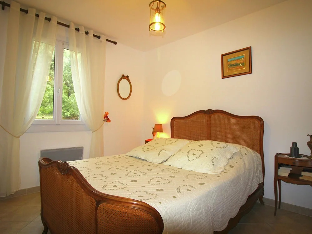 Attractive Holiday Home in Uchaux France With Private Pool
