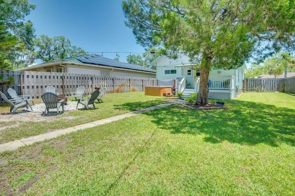 2 Blocks to Canal St: New Smyrna Beach Home