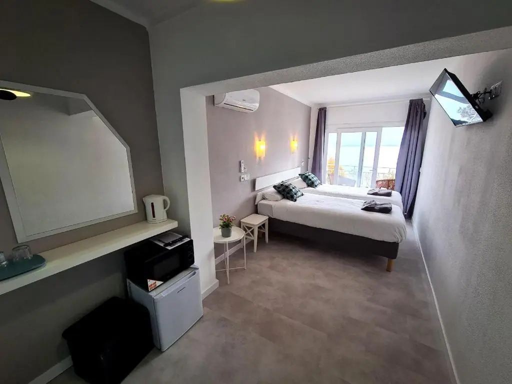 Amena Mar Hotel