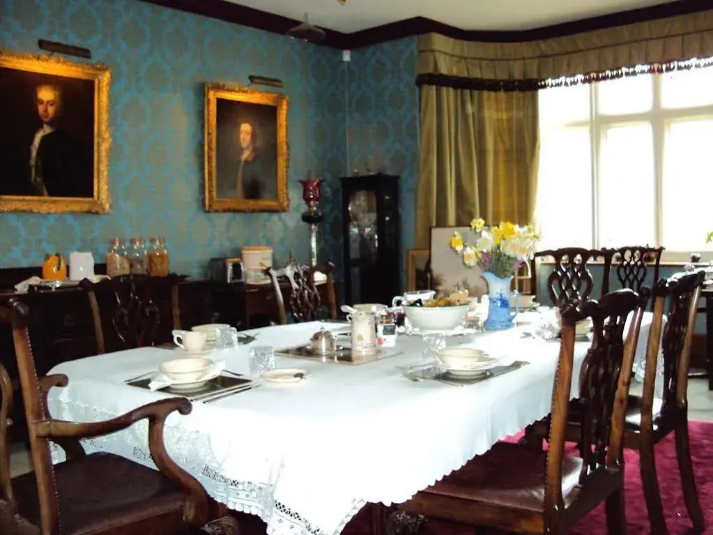 Lullington House