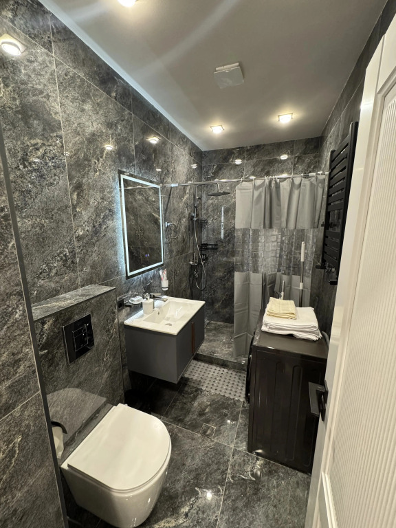 Апартаменты New Renovated - Adams Apartments