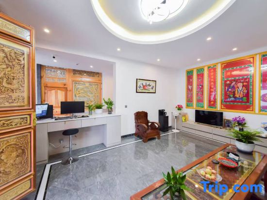 Dali Bai Mi Wan Homestay (Erhai Wase Xiaoputuo Branch)