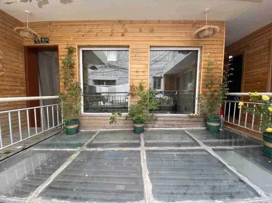 Xunlai Xunqu Hostel