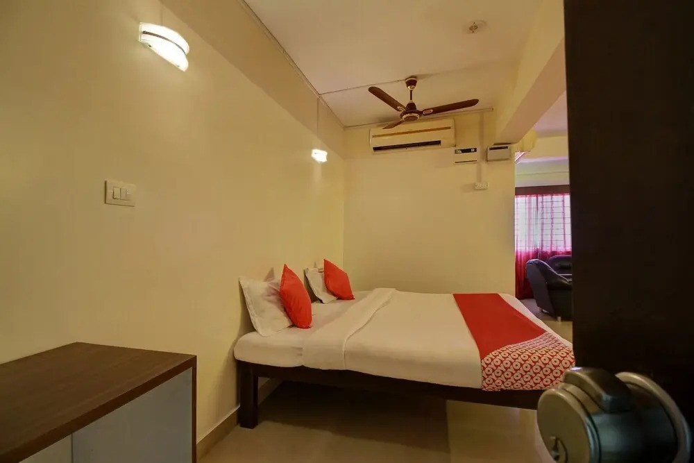 OYO 3615 RSB Residency