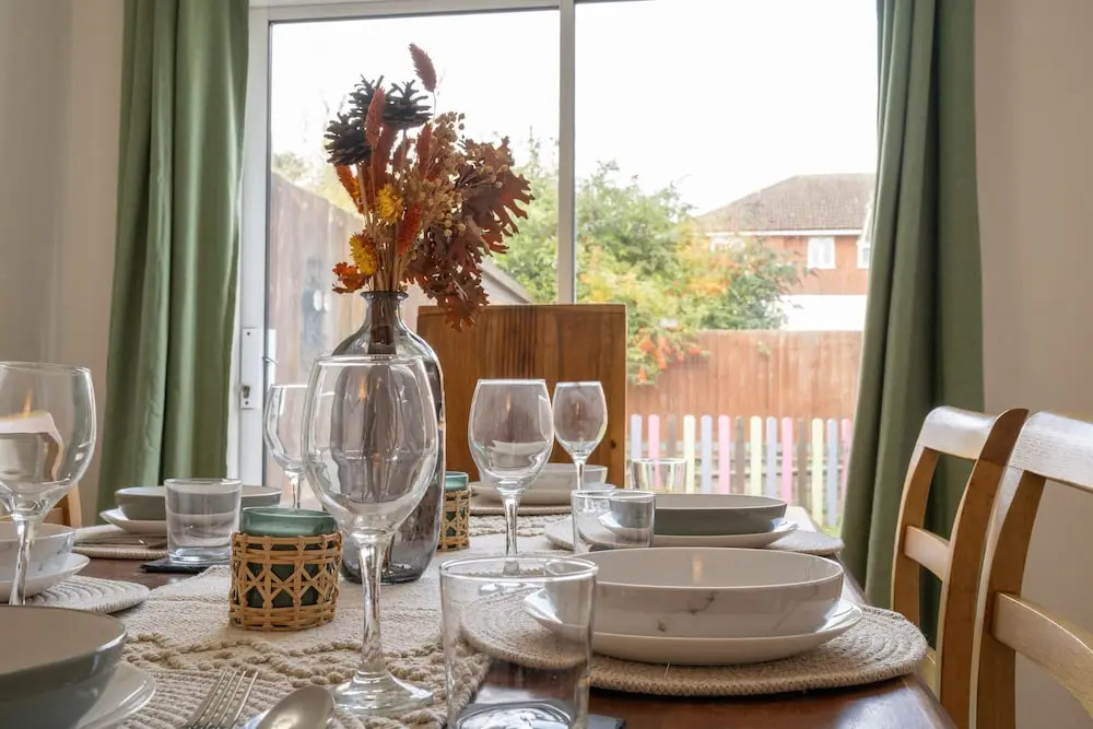 Spacious 4-br Cambridge House, Free Parking