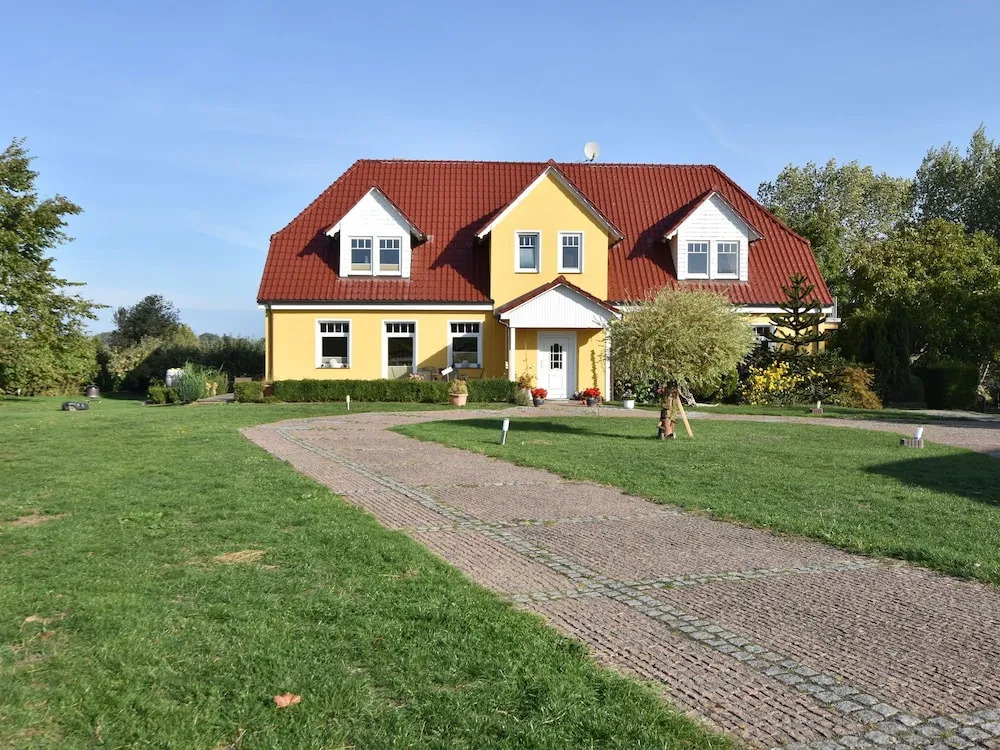 Cozy Apartment in Kühlungsborn near Golf Course