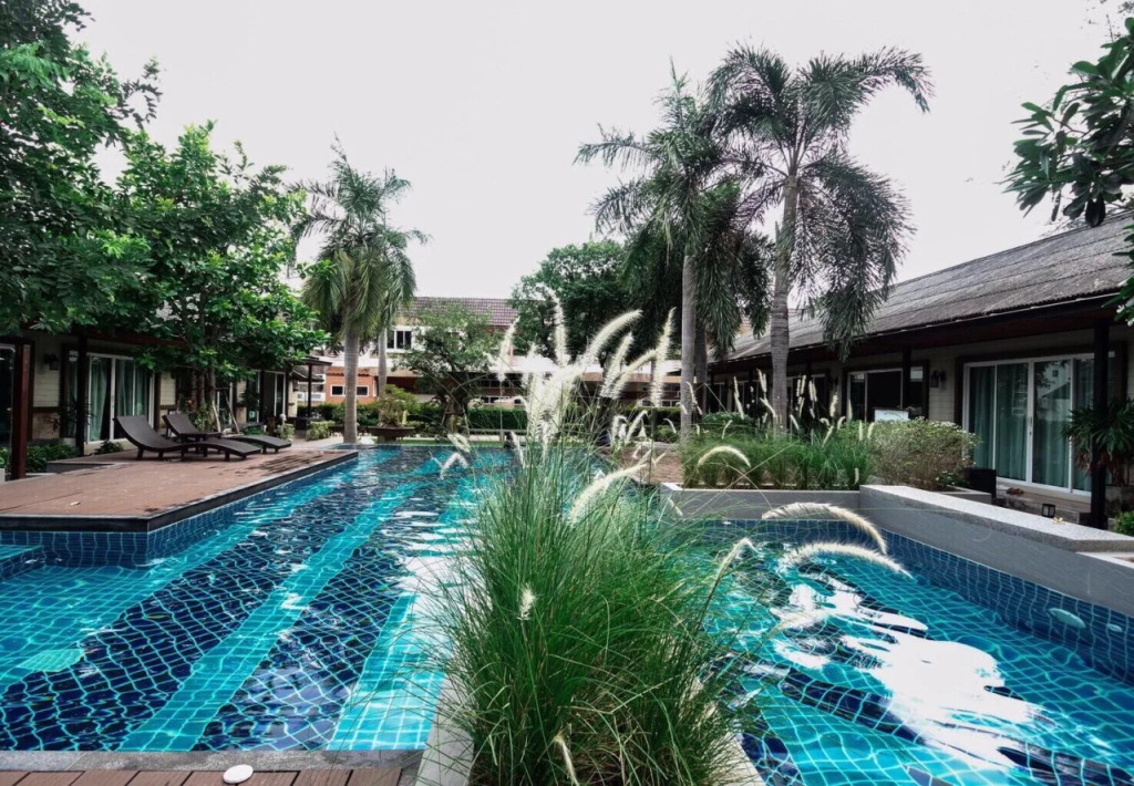 Nirundorn Resort Chaam