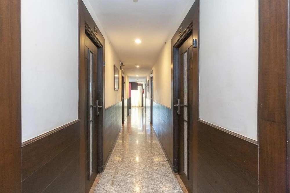 Hotel Sumi Palace
