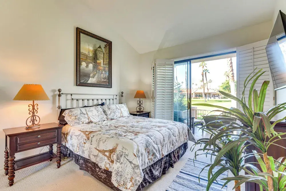 Mtn View & Fairway-facing Patio: Palm Desert Condo