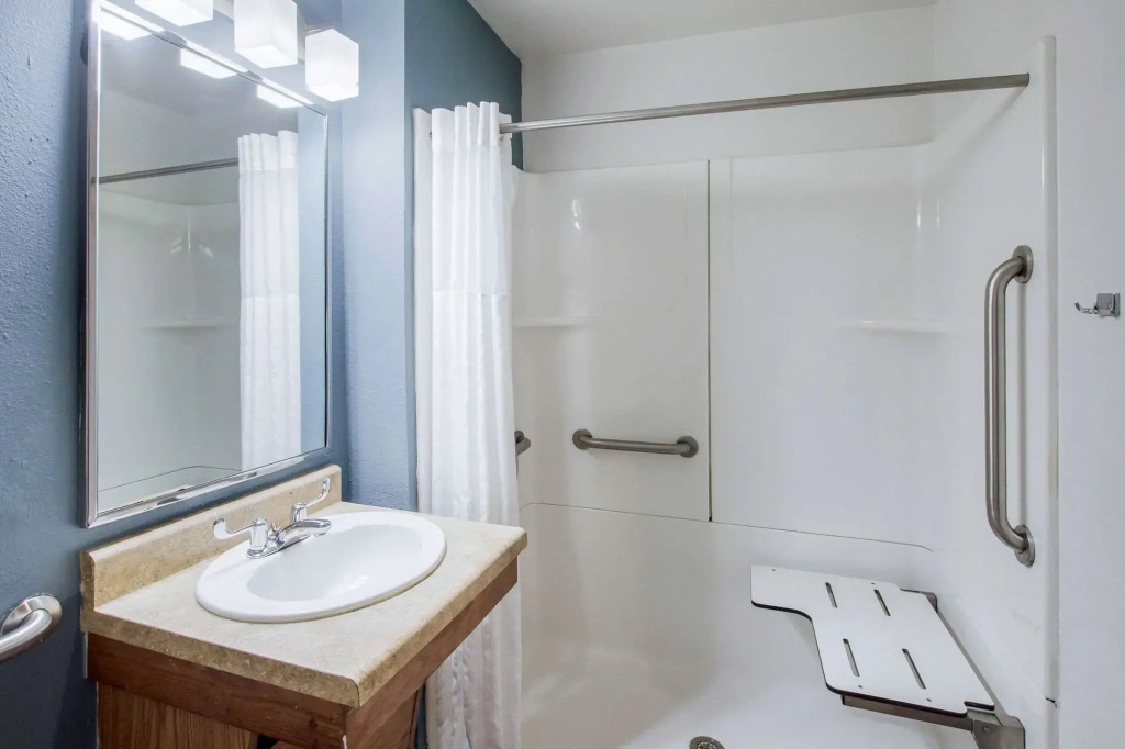 WoodSpring Suites Jacksonville I-295 East