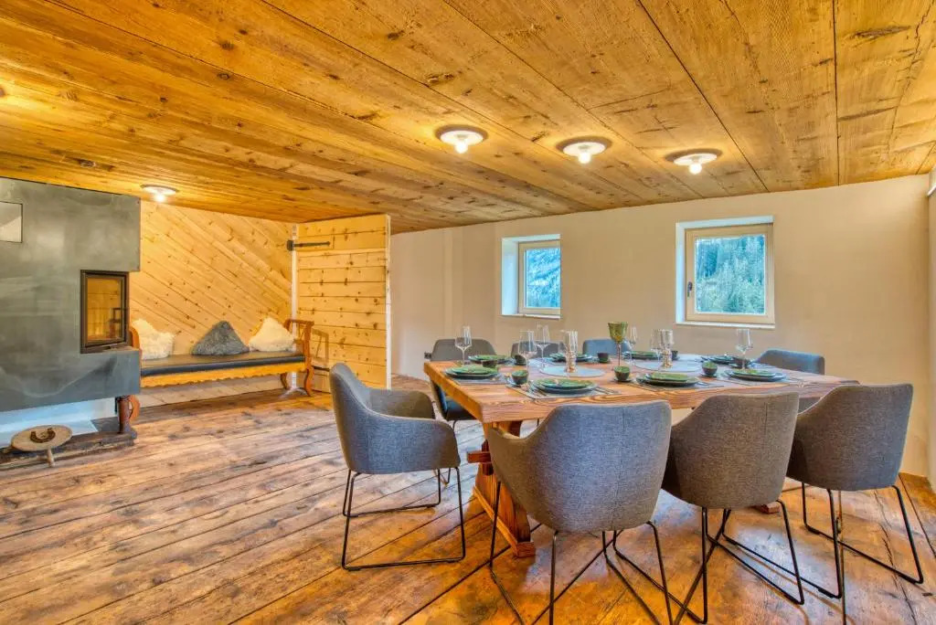 Jup - a luxury boutique chalet