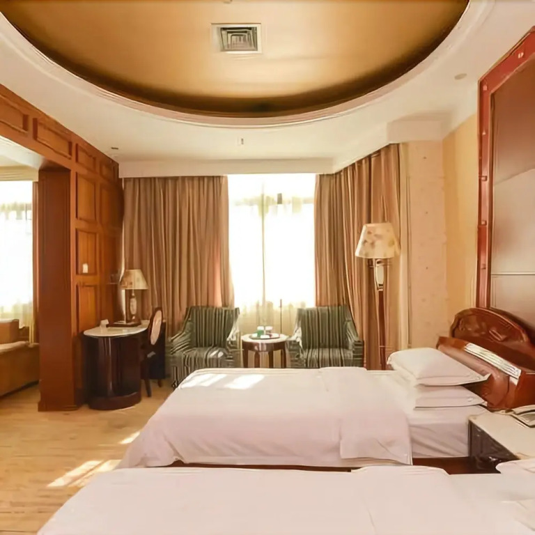 Tibet Holy Holiday Inn