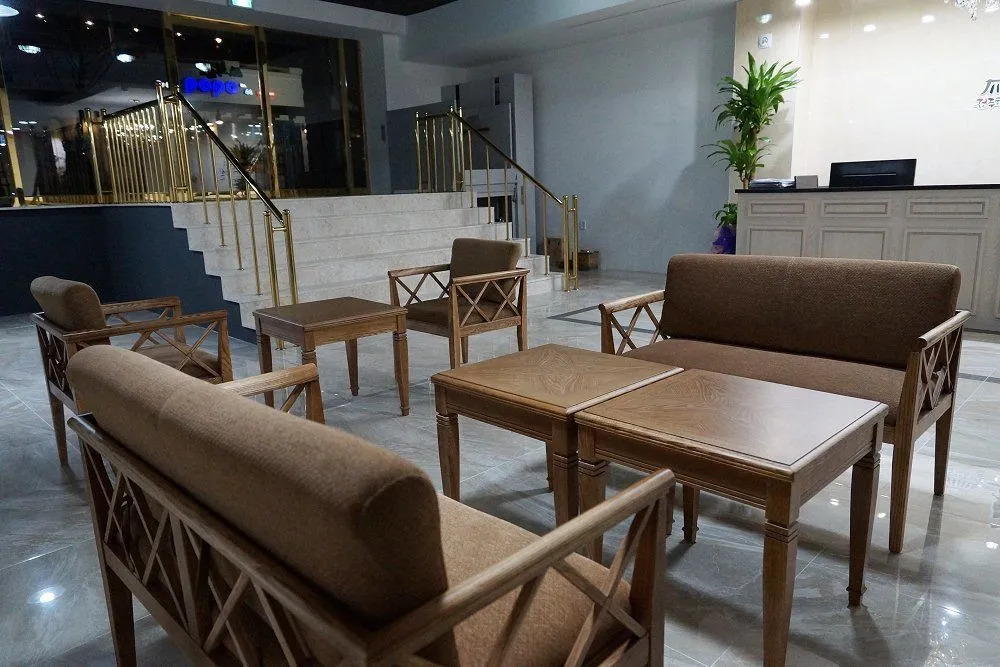 Hwangsil Tourist Hotel