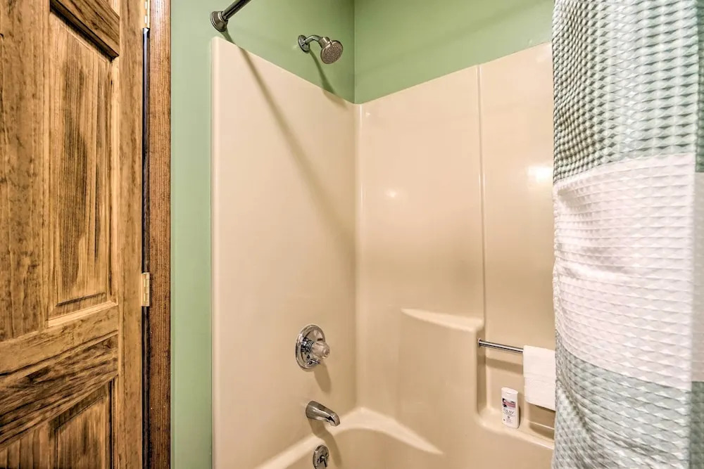 Bolton Landing Romantic Getaway for two