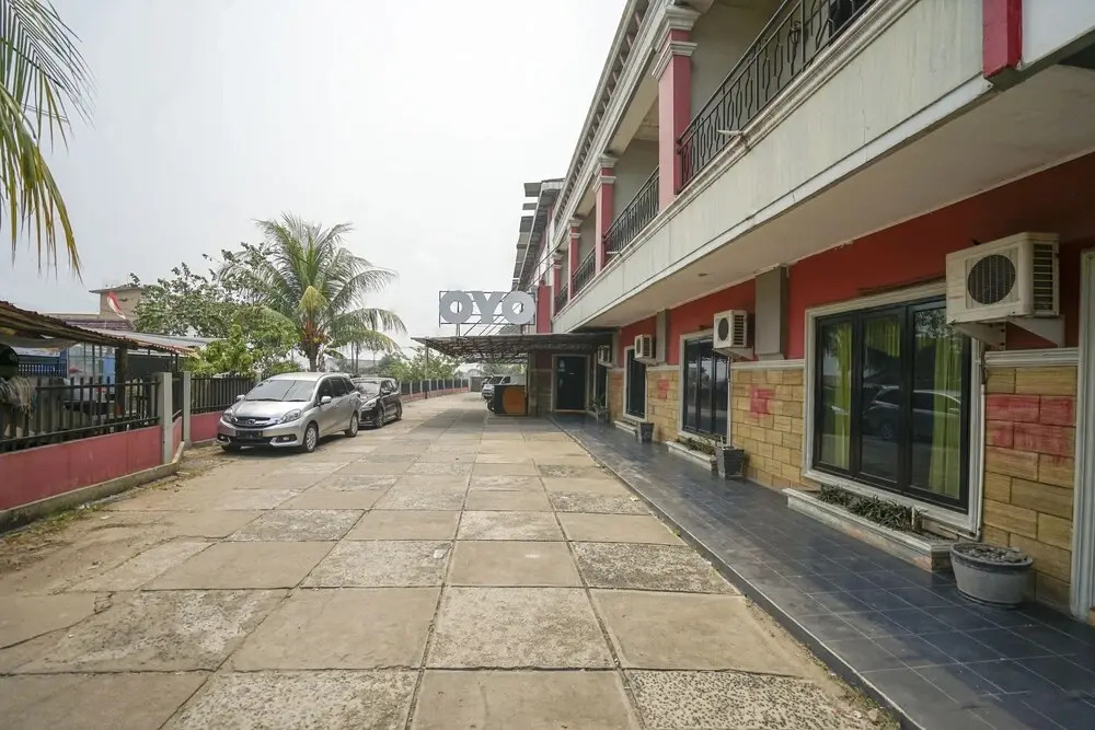 OYO 1273 Hotel Belvena