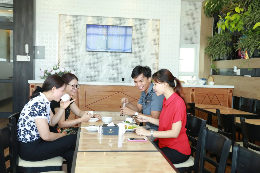 Vivian Airport Hotel Saigon