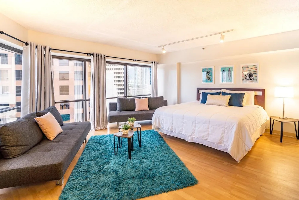 Spacious Downtown Executive Retreat Free Parking