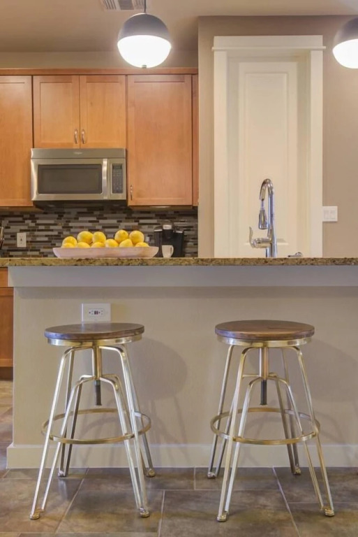 Spacious 3br/3ba Minutes From DT by Domio